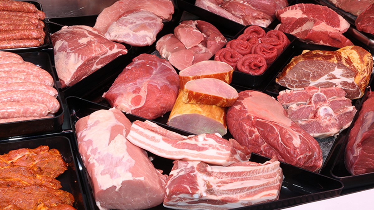 meat-cuts Tray with multiple cuts of meat