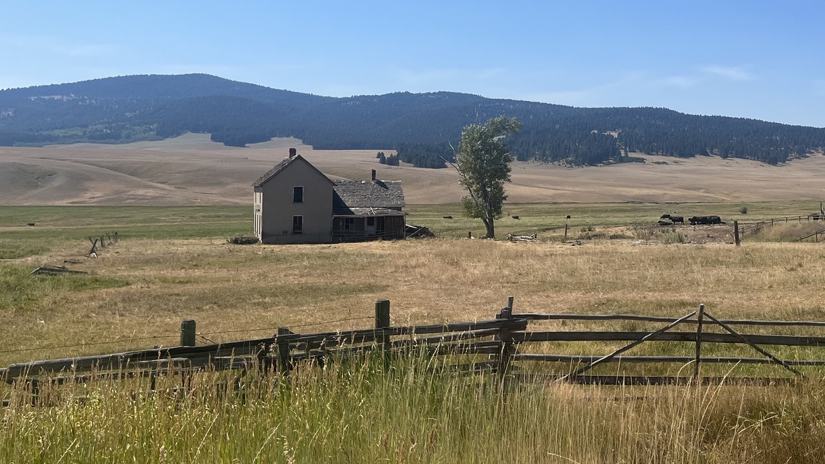 montana-house1200x675 a house in rural Montana