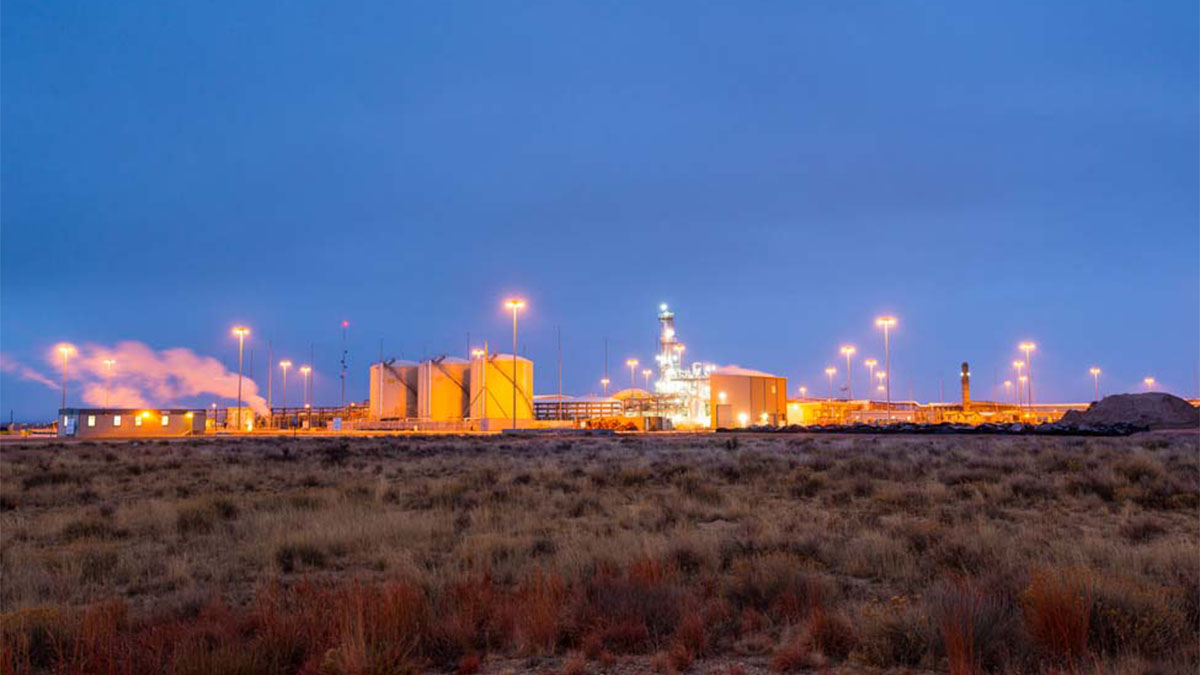 PCAPP.jpg A photo of an industrial facility at twilight.