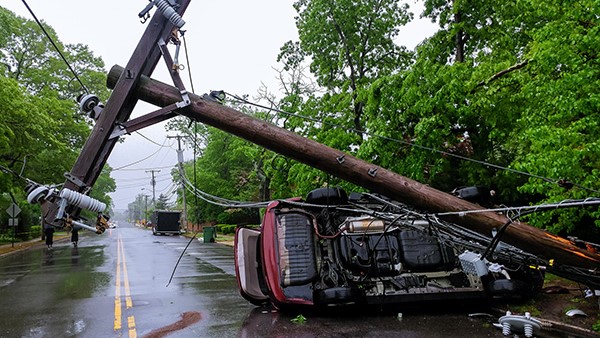 Environmental health response and recovery Powerline down after an extreme weather event.