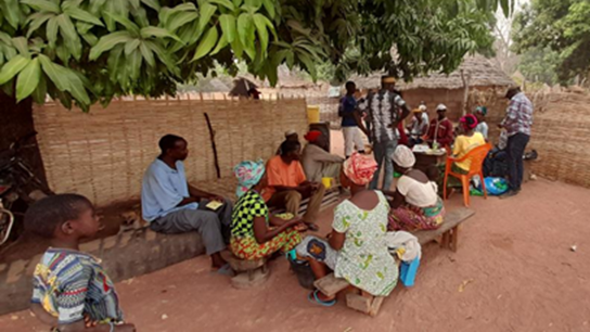 Training-Epidemiologists-in-Guinea-3 Guinea FETP residents are leading discussions with community members on the COVID-19 pandemic