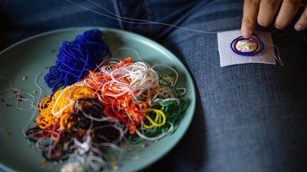 — title missing — beading and threads