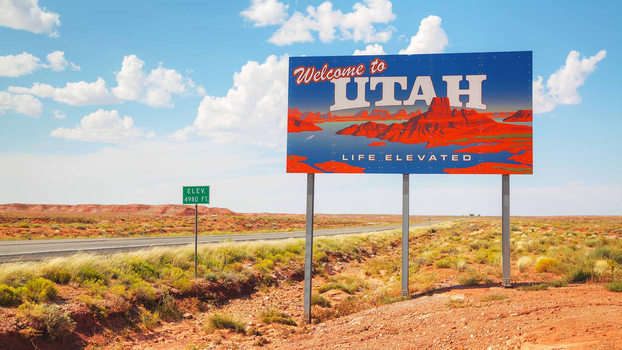 Utah Decorative roadside sign states welcome to Utah