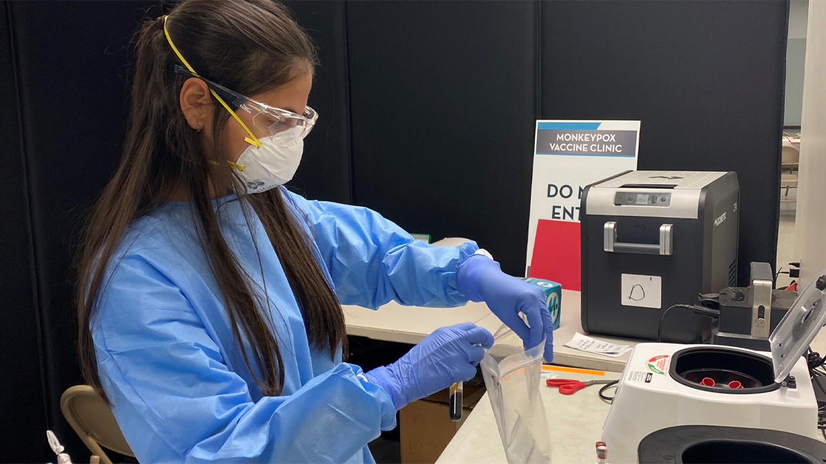 lls-promo-fb-2023-1200px Fellow working in lab