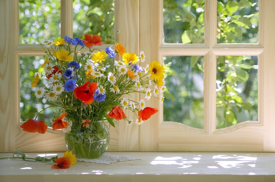 Voice of the Patient: Katherine Bouquet of flowers on sunny day