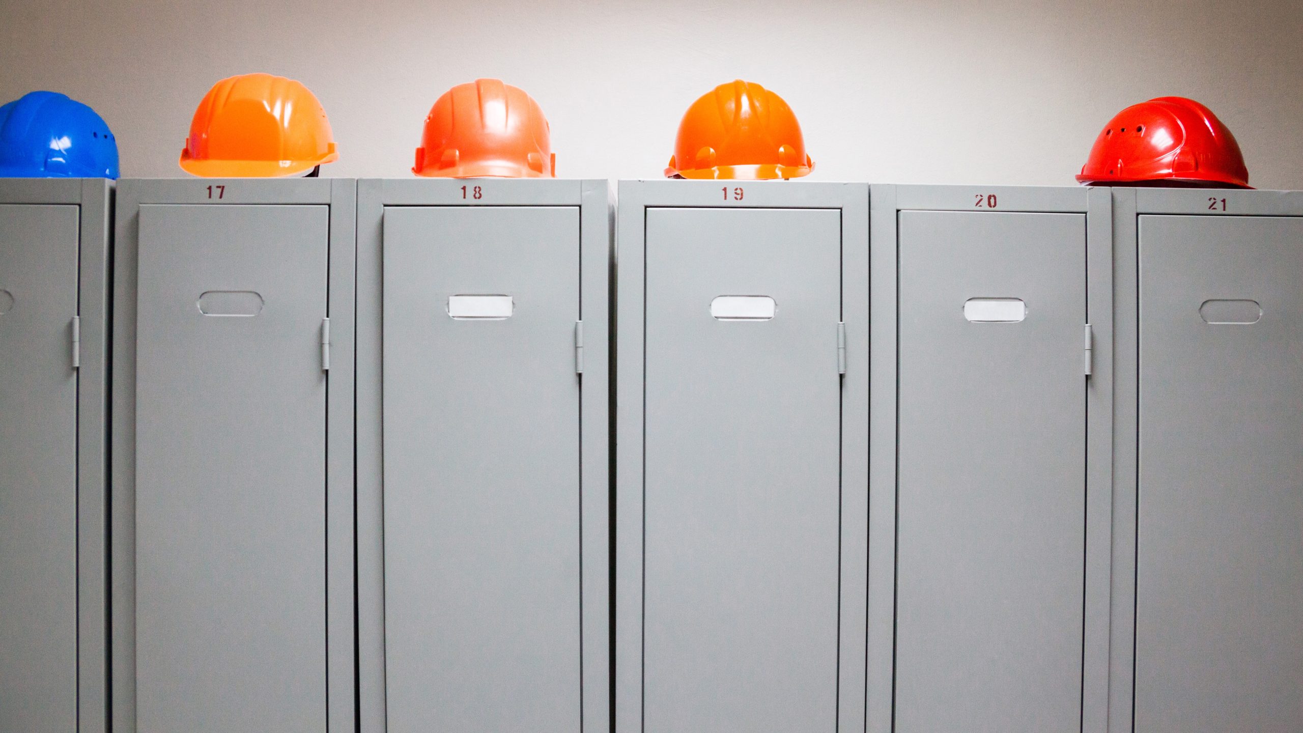 — title missing — image of missing construction worker hat, indicating a missing worker.