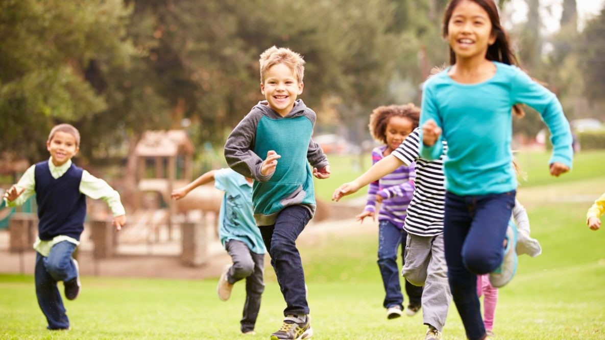— title missing — Multiple kids running around.