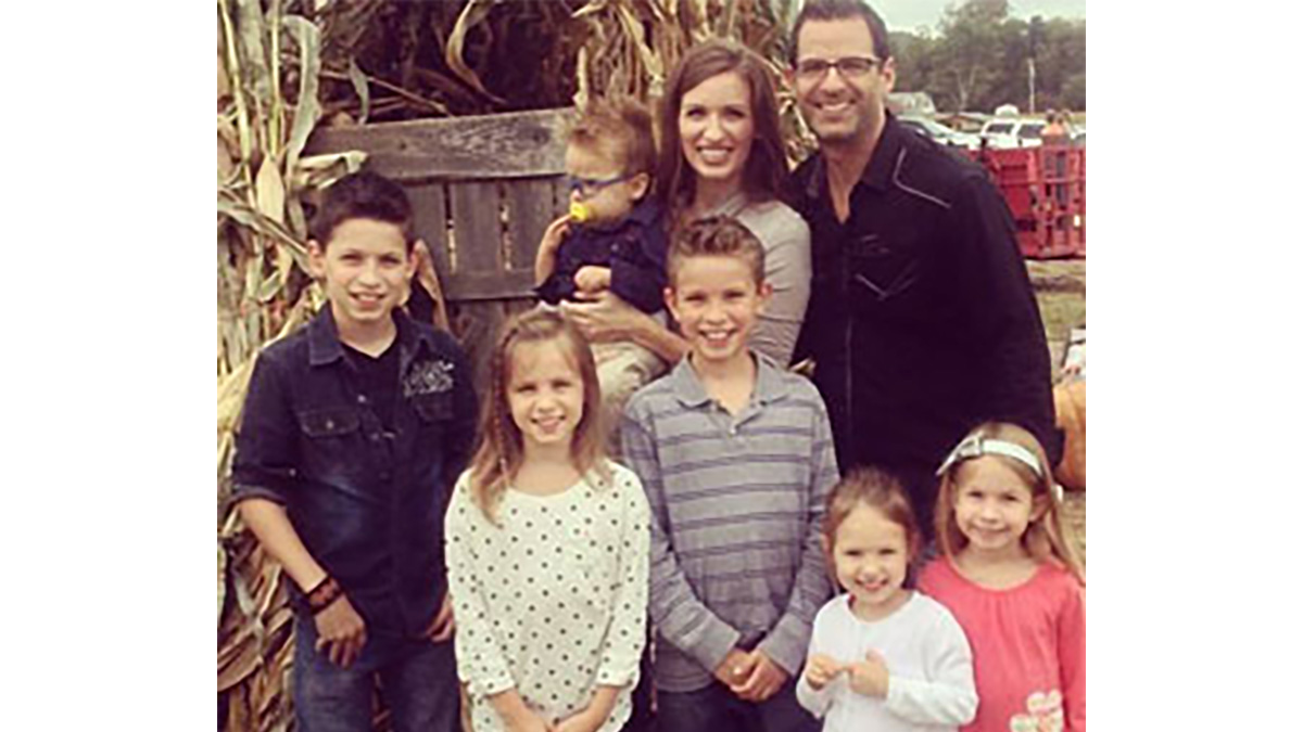Judah Dearey and Family A family with a mother, father, and six children